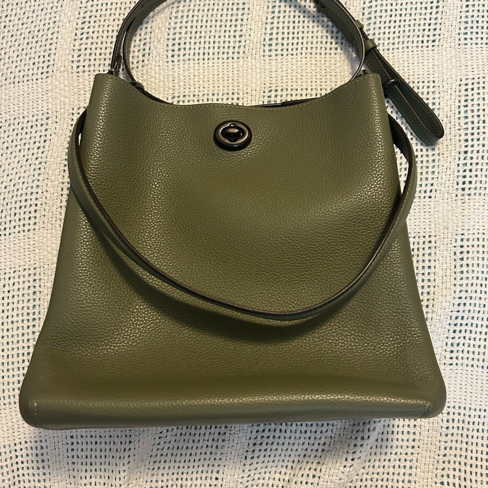 Coach Green Shoulder Bag with Structured Design